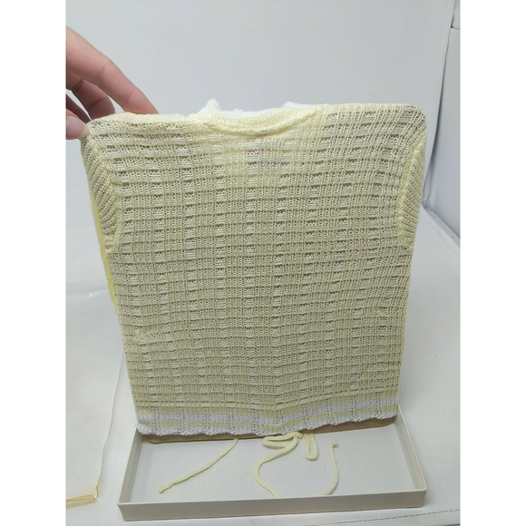 Cradle Knit Infant Baby Sweater Hat Bootie Set Yellow VTG 1970s 70s 80s 1980s - Picture 9 of 9